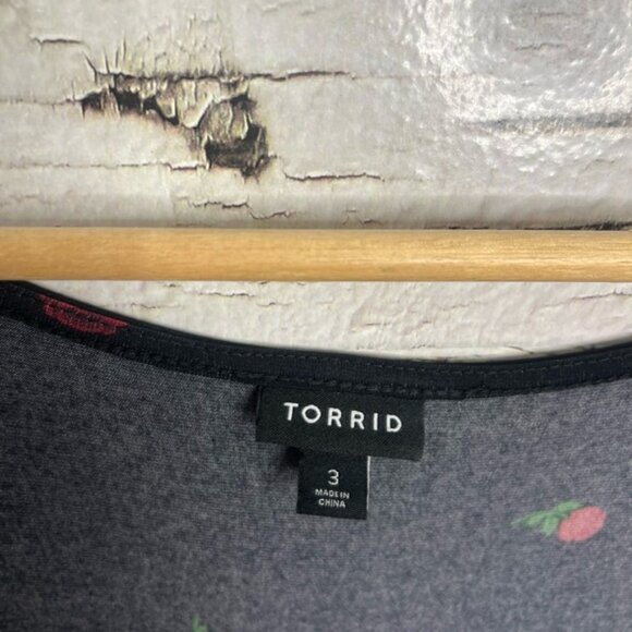 Torrid Black Blouse with Pink Floral Pattern - Picture 5 of 8